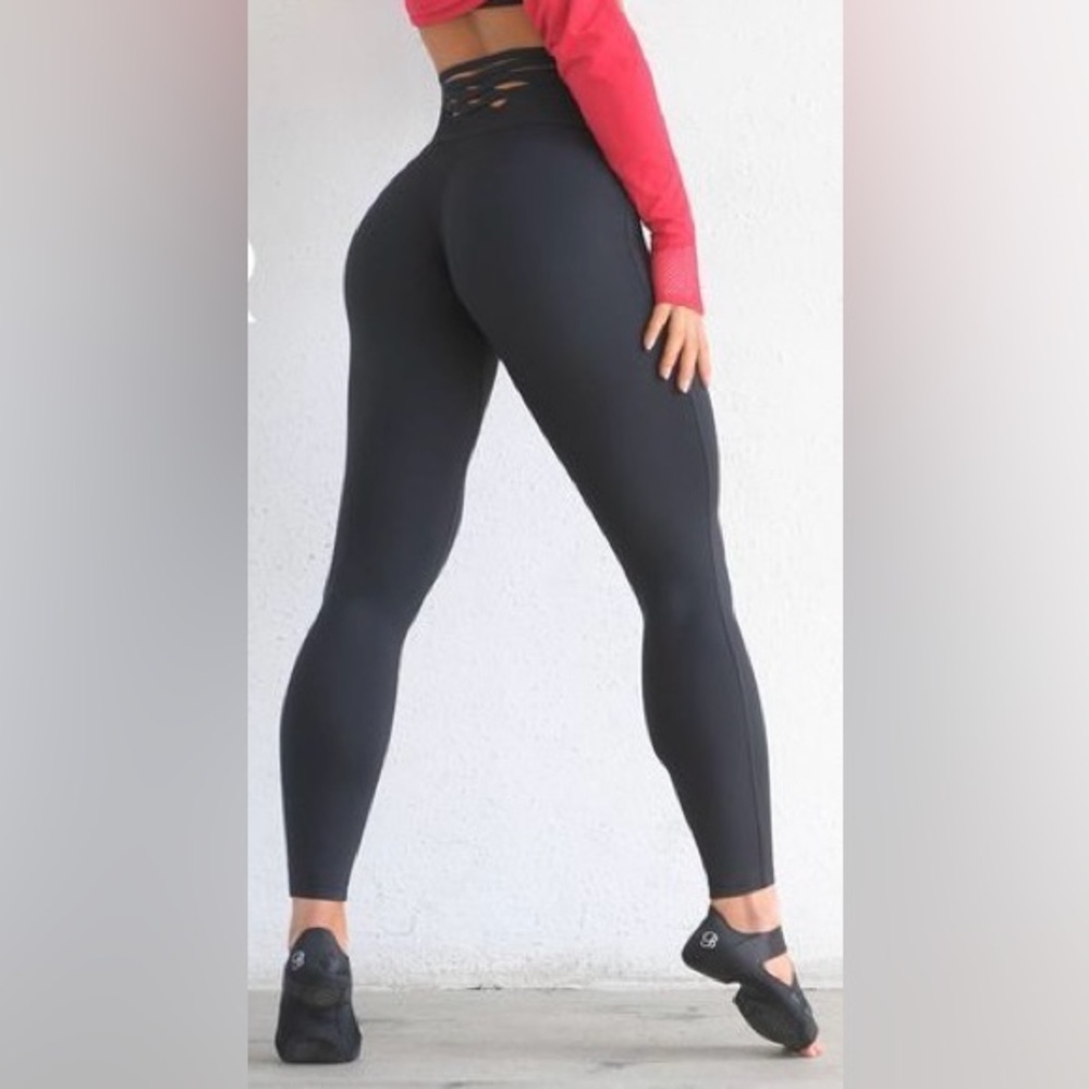Bombshell Sportswear Black Leggings